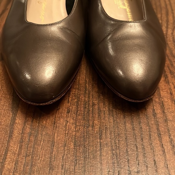 Salvatore Ferragamo shoe size 7 - Picture 4 of 10